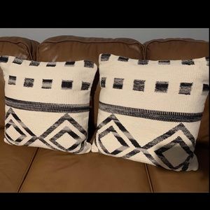 Two Pottery Barn Throw Pillows NWT